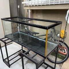 120cm水槽(やや水漏れあり)の画像