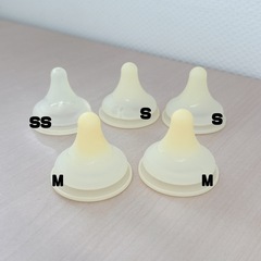 母乳実感　乳首　中古5個セット　SS Ｓ Mの画像
