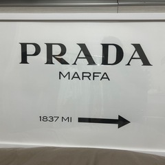 PRADAアートポスターの画像