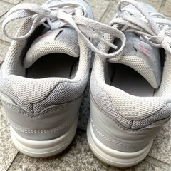 NB ニューバランス　スニーカー　22.5の画像