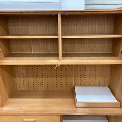【リユースのサカイ野々市店】 食器棚(2枚扉) 木目調 W(幅)121×D(奥行き)45×H(高さ)175cm ※クリーニング済みの画像