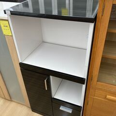 【リユースのサカイ野々市店】 レンジ台 W(幅)61×D(奥行き)47×H(高さ)121cm ※クリーニング済みの画像