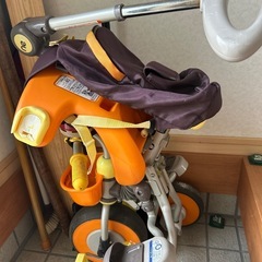 三輪車の画像