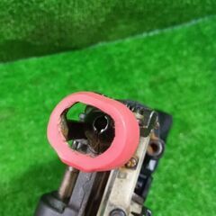 日立 WF4AR2 高圧ねじ打ち機【市川行徳店】【店頭取引限定】【中古】管理番号：ITW4OIIXO28Aの画像