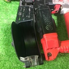 MAX 型番不明 高圧釘打ち機【市川行徳店】【店頭取引限定】【ジャンク】管理番号：ITVBV882CC0Nの画像