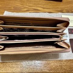 新品未使用　クレイサスCLATHAS長財布の画像