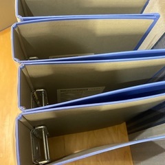 2穴 パイプ式ファイル（バインダー）ＫＩＮＧ　ＪＩＭの画像