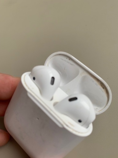 AirPods 第2世代　本体+充電カバー　Apple純正