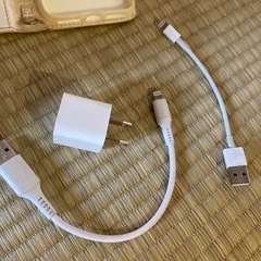 iPhone 第二世代　ケース　充電器　カバー
の画像