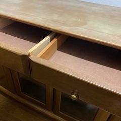 重厚リビングボードの画像