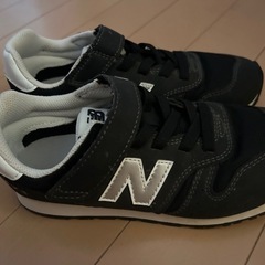 ニューバランススニーカー
の画像