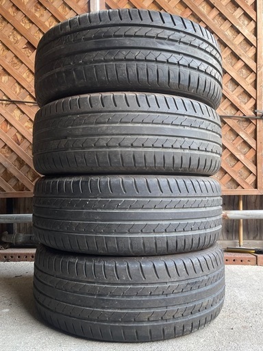マックストレック　マキシマス　m1 215/55r17 22年　美品　バリ山 バリ山 MAXTREK MAXIMUS M1 マックストレック 215/55R17 98V XL
