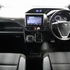 トヨタ ヴォクシー ZS ブラックの画像