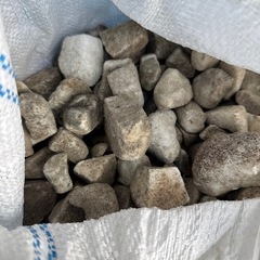 防犯砂利の画像