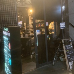 【ホールスタッフ募集】時給1400円〜　現金日払い　ダイニングバー　東麻布　赤羽橋の画像