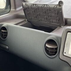 外は黒でかっこよく中は茶色でかわいく💓ギャップが最高なポルテ🤗🎶【🌟自社ローンのカートルズ本庄店🌟】の画像