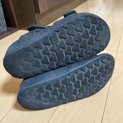 breeze キッズサンダル 16cm黒 マジックテープ ストラップ有りの画像