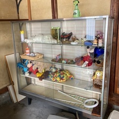 ガラス・ショーケース