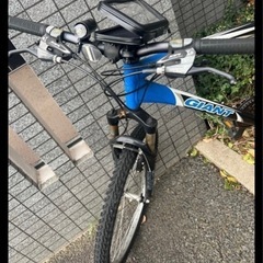 GIANT マウンテンバイク 自転車　バイク　大人用の画像