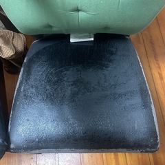【無料】椅子4脚お譲りしますの画像