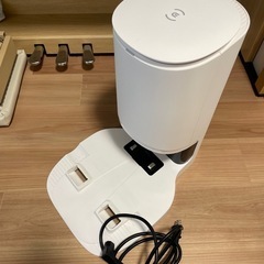 DEEBOT N8 PRO+ ロボット掃除機本体 自動ゴミ回収ステーションの画像