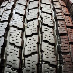 YOKOHAMA ice GUARD iG91 195/80R15 107/105L LT 15インチ スタッドレス 4本 22年製 バリ溝 ハイエース キャラバン等　(KTM447)の画像