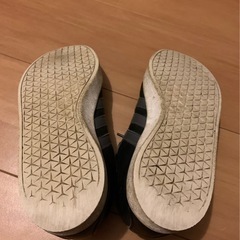 adidas レディスシューズの画像