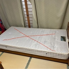 セミダブルベッド