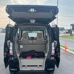 ホンダ N-BOX + G•Lパッケージの画像