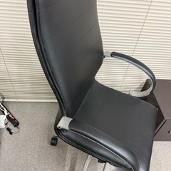 オフィスチェア　椅子　綺麗 の画像