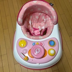 赤ちゃん用歩行器の画像