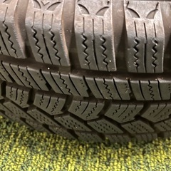 スタッドレスタイヤ 175/70R14 ヤリス対応 冬タイヤ 4本セットの画像