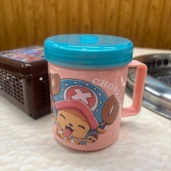 ワンピース小物入れとアイスクリーマー
の画像