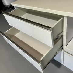 三幸ジャパン キッチンカウンター 120cm 完成品 引き出し 間仕切り 食器棚 ロータイプ 収納 ワークス (ホワイト) Used・美品の画像