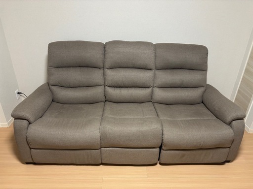 ニトリ　電動リクライニングソファ　Nビリーバー