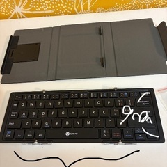 折りたたみキーボードの画像
