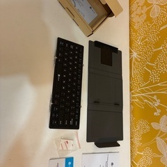 折りたたみキーボードの画像