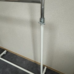 ハンガーラックの画像