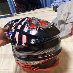 モトクロスヘルメットの画像