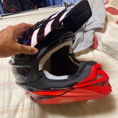 モトクロスヘルメットの画像