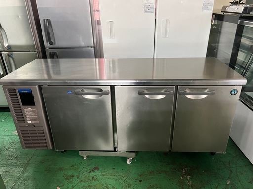 2016年 ホシザキテーブル形冷凍冷蔵庫(1冷凍 2冷蔵)