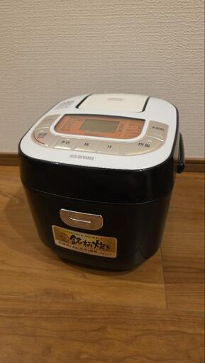 アイリスオーヤマ　3号炊き　中古 中古 アイリスオーヤマ 炊飯器 マイコン式 3合 銘柄炊き分け機能