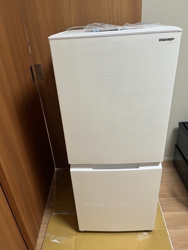 2022年製　冷蔵庫SHARP SJ-D15H