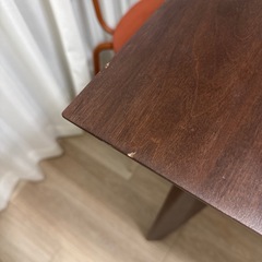 ダイニングテーブルの画像