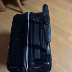 スーツケースの画像