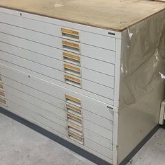 【無料でお譲りします】コクヨ製 A0サイズ対応 マップケース（10段／重量級）の画像