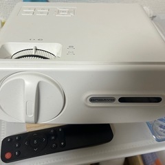 ONOAYO プロジェクター 15000lm・フルHD 1080P – ほぼ未使用の画像