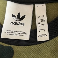 アディダス　adidas  Tシャツの画像
