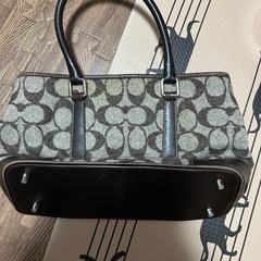 coach ハンドバック　ベージュ系xブラウン系　シグネチャー　7723の画像