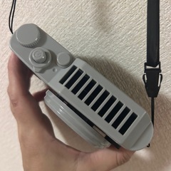 首かけカメラ型ハンディーファンの画像